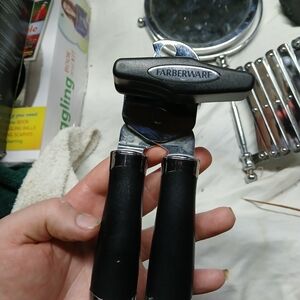 Farberware Black Manual Can Opener